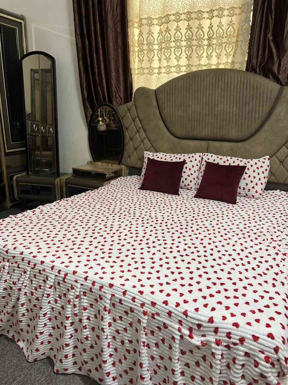 السلام عليكم غرفه نوم 10قطع كولش ضخمه ونضيفه سعر مليون ونص وبيها مجال


**إذا كنت صاحب هذا الإعلان وتريد حذفه لأي سبب، رجاءا أرسل رسالة إلى الدعم الفني**