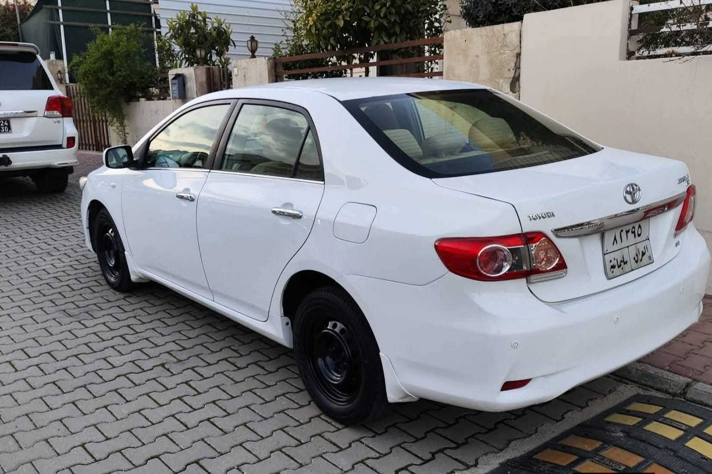 تويتا كرولا 2011 كير أوتوماتيك 
بيها جاملغ أمامي مصبوغة 
بدون دواخل محرك كبيرة 
مابيها أي خلل او نقص 
كهربائية بشرط

كير محرك مكفولة مفتوحة 
تحويل ثاني يوم 

رقم صاحب السيارة 
***********
