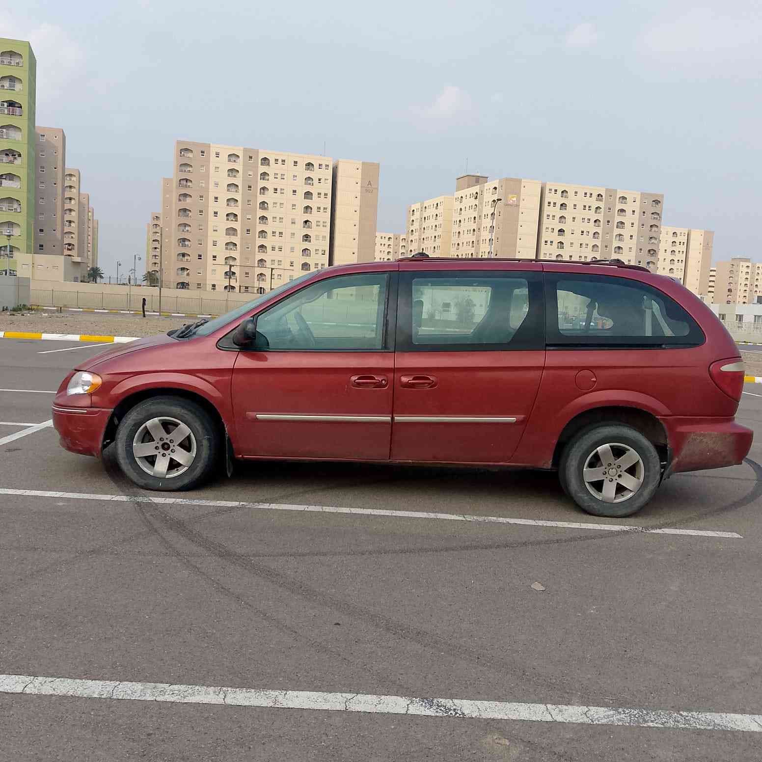 السلام عليكم 
اني مكلف بلنشر سيارة دوج كلايزر 
موديل ٢٠٠٦ 
الي  يريد يستفسر على هذا الرقم 
***********
