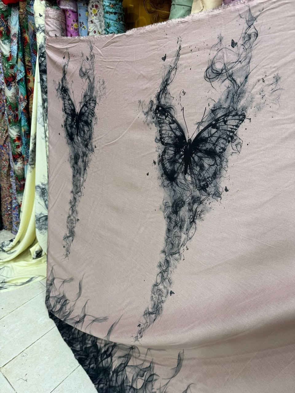 كشمير ايطالي قطني
سعر القطعه مترين ونص 6.000 
موديلات جديده 
توصيل جميع المحافظات


**إذا كنت صاحب هذا الإعلان وتريد حذفه لأي سبب، رجاءا أرسل رسالة إلى الدعم الفني**