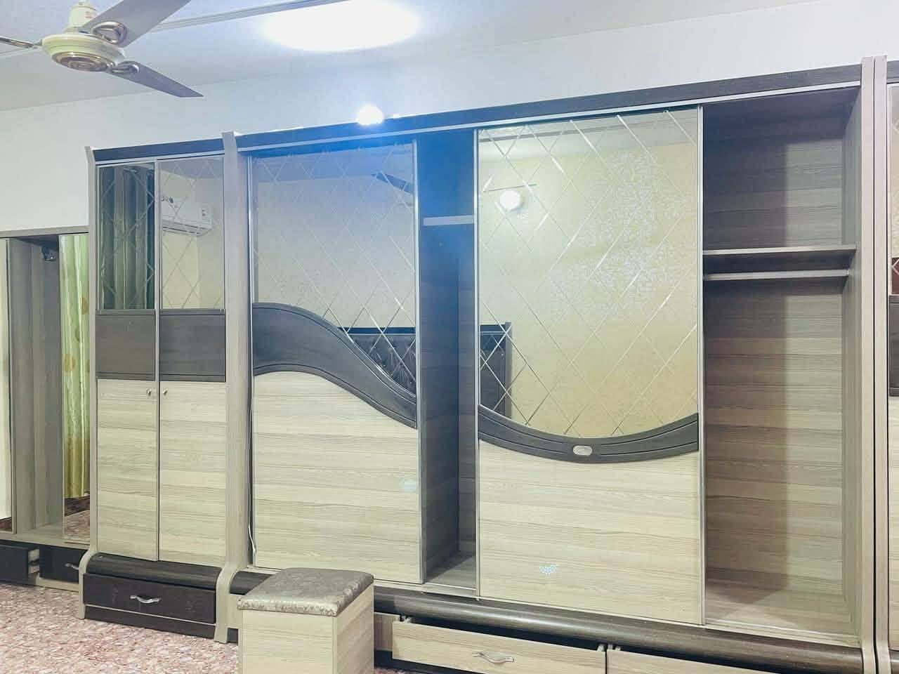 للبيع ست قطع غرفه نوم تركي سعر ٦٥٠ وبيه مجال ع خاص
رمادي العزيزيه


**إذا كنت صاحب هذا الإعلان وتريد حذفه لأي سبب، رجاءا أرسل رسالة إلى الدعم الفني**