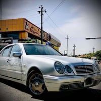 للبيع مارسيدس 1996. ام عيون 👀  السعر 85 وبيها مجال بسيط مكينه 320 خراط...