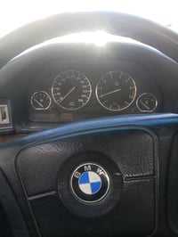 بي ام 525 • ٩٢ • جلد كهرباء