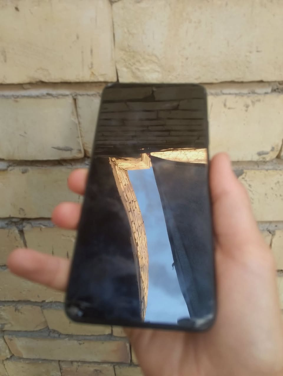 بوكو ام فايف اس للبيع السعر 75وبي مجال 
امبدل شاشه والشاشه بيها اكسور خفيفه 
والكامره بيه فطر صغير ما امءثر على الكامره 
والستفسار على الرقم ***********
