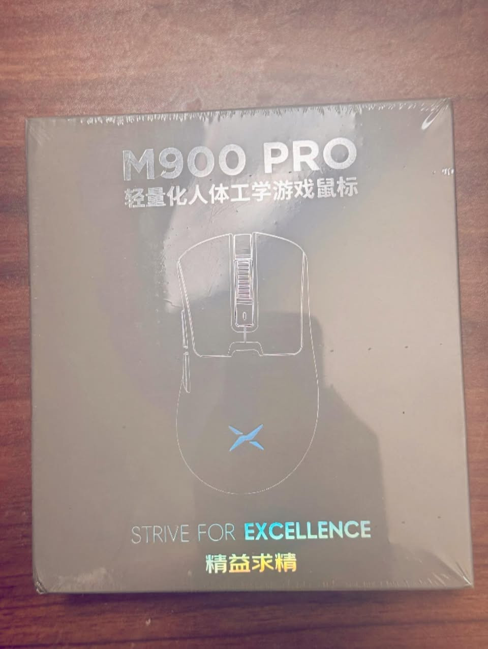 ماوس ألعاب  Delux M900 PRO،
تصميم خفيف الوزن: تزن الفأرة حوالي 63 جرامًا لتجربة ألعاب سلسة. 
أداء عالي الدقة: مزودة بمستشعر PAW3395 بقدرة تصل إلى 26,000 نقطة في البوصة (DPI) لضمان الدقة. 
معدل اقتراع مرتفع: تدعم معدل اقتراع يصل إلى 8000 هرتز


**إذا كنت صاحب هذا الإعلان وتريد حذفه لأي سبب، رجاءا أرسل رسالة إلى الدعم الفني**