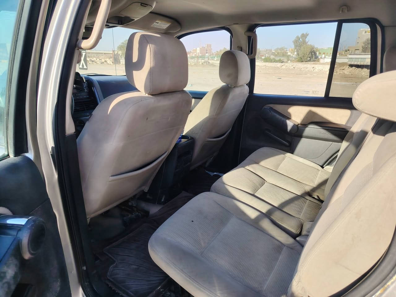 فورد إكسبلور 2008 وارد أمريكي بدون ايرباك
مكينه جديده توني شادهه الكير جيد جدا
الحداديه ٩٠٪ رقم أربيل الجديد
حادثهه فقط باب الصدر بي بارد موضح بالصور
اي نقص ما بيهه تريد تحويل وكاله كلشي موجود
السعر ٩٥ وبي مجال قليل 
العنوان الديوانيه
للتواصل ***********
