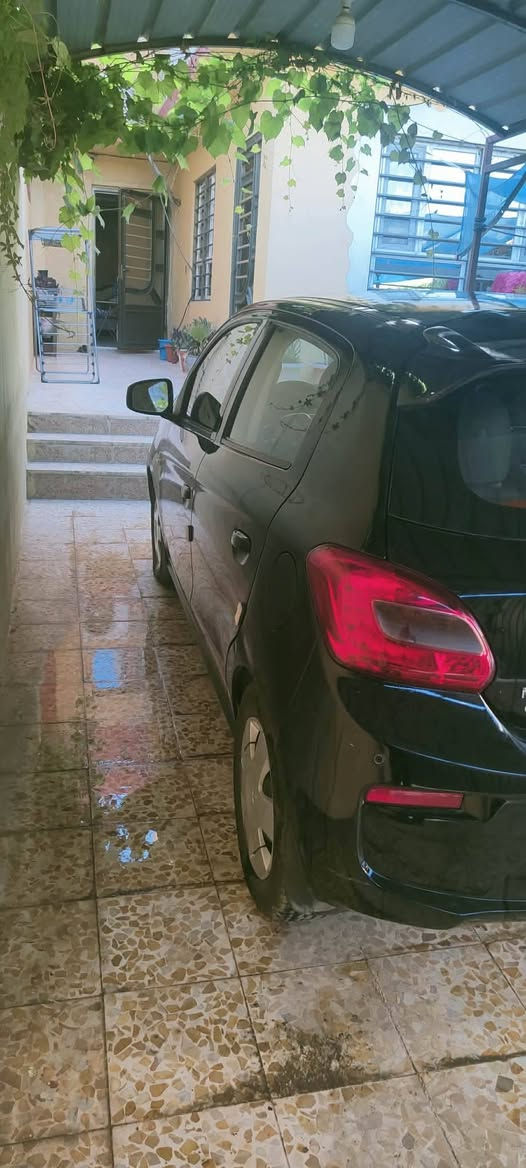 سيارة #للبيع  ميتسوبيشي ميراج جنطة موديل 17 السعر (105)
ياباني الصنع 
✔️سيارة حلوة ورزنة واقتصادية قليلة العطلات
المواصفات ال🚗
محرك ثلاثة سلندر
كير ومكينة شرط نظيفة
تبريد وتدفئة شغالة فوول بدون دوانز
نظام بصمة تشغيل عن بعد وجهاز غلق جامات
شاشة وكامرة خلفية
نظام حساسات خلفية
نظام السياقة اقتصادية 
نظام رادار 
تحكم بالمرايات
تايرات جديدة قبل شهر +كبات 
السيارة رقم اربيل تحويل مباشر باسمي
⭕للاستفسار الاتصال بالرقم (***********)
