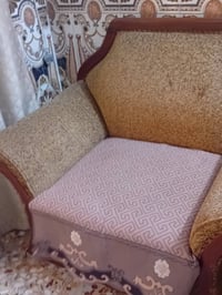 طقم كامل • ٤ كراسي • قنفتين