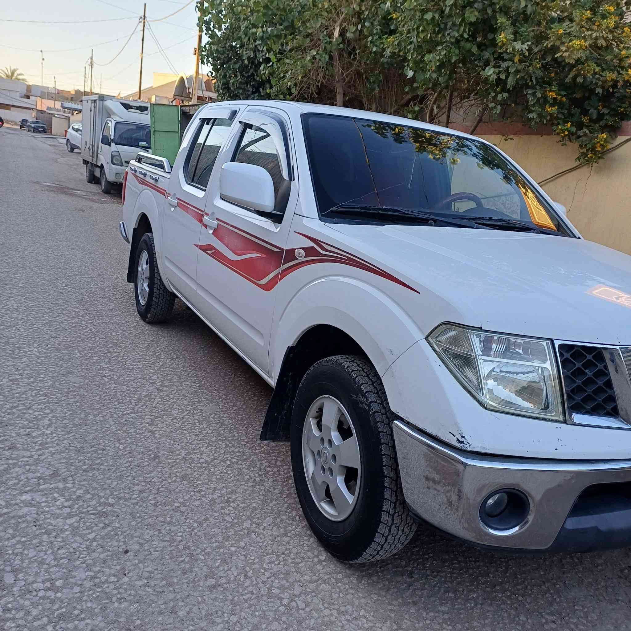 السلام عليكم نيفارا رقم كربلا مشروع وطني موديل ٢٠١٤ كفاله عامه من الضربه والصبغ والتبديل والفتح كفاله عامه كير اوتماتيك 
محرك وكير وصدر جديد تخم تاير جديد تبريد تتدفئه شغال سياره جديد على وضع الشركه مال جناي مكاني بابل 
السعر ١٣٠ 
***********
