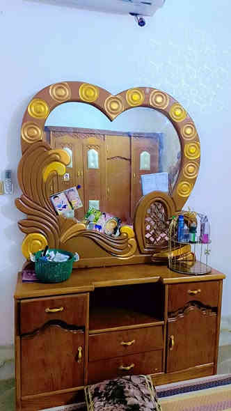 غرفة للبيع 800 الف
عنوان خالدية
للاستفسار ***********
