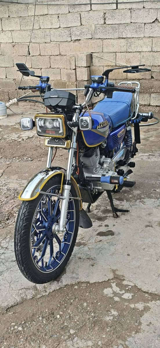 سلام عليكم 
نامه برو هونزدا 2025 كفاله عامه محرك 200cc
كلج عنبار دهن دسك جبير كل عيب مابيهة
دراجه مرتبه كاعده بيهه ضربه بسيطه بالتانكي مامأثره
موضحه بل صوره(الصالنصه مو وياهة)سعر 775 وبي
مجال حك الجيه مكاني ديالى منصوريه الجبل انتصل ***********
