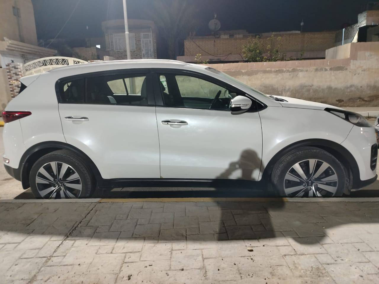 كيا سبورتج خليجي للبيع السعر185وبيها مجال قليل للاستفسار رقم صاحب السيارة ***********
