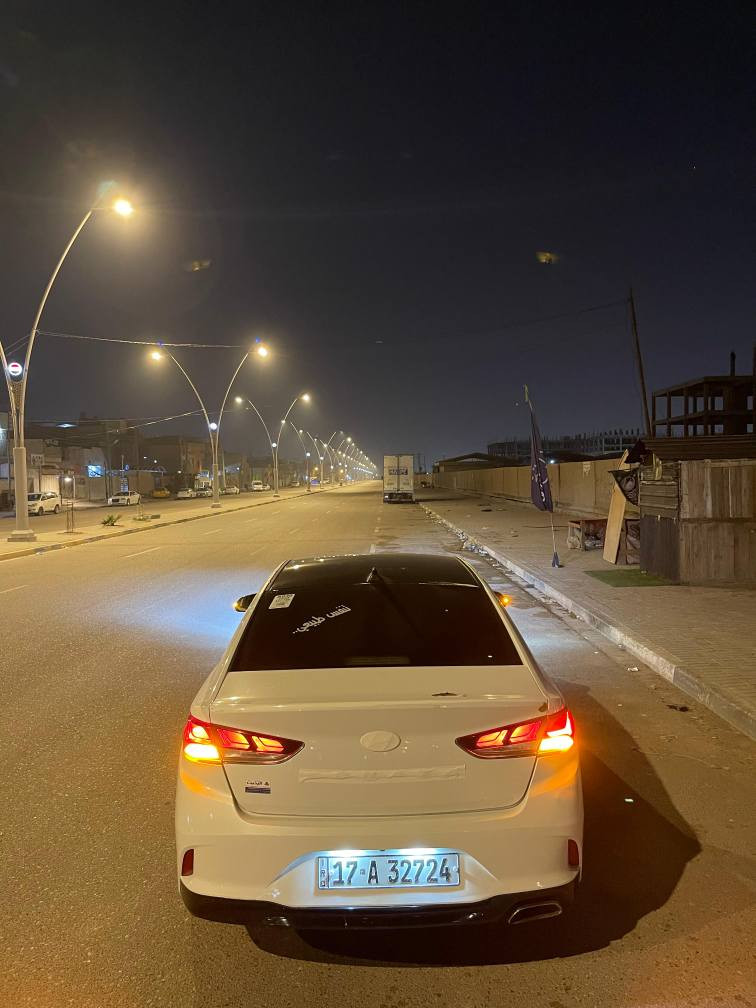 من رخصت الادمن المحترم للبيع سوناتا مديل 2018 وارد امريكي لون ابيض صدفي حادثهه جاملغ وبنيد كلش حلو حادثهه  رقم جديد سنويه جديده مرحله وصاعده هزه حره السياره مكينه 2400 دواخل بيجي فول مراصفات بصمه تحكم سترين رادارات تدفئا بالكشنات تشغيل بصمه ابواب بصمه كامره دواره شاشه كار بلي صندوق ذكي يفتح عن الاقتراب السياره مصبوغه حزام للجماليه سعرها 110 مكان السياره البصره وهاذه رقم راعيه بيع او مراوس حسب القناعه *********** البصرة, العراق
