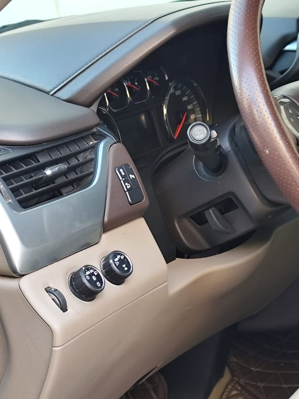 السلام عليكم
تاهو خليجي اسود  2019 رقمها سليمانية
السعر365
 ماشية اكثر من 108 الف وقابلة للزيادة.
 السياره باسم شخص من البصره
المحرك 5300 
2 - 4 wheel drive
سنويتها منتهية شهر السابع 2025
مكفولة عدا الدعامية

0781 041 0172
