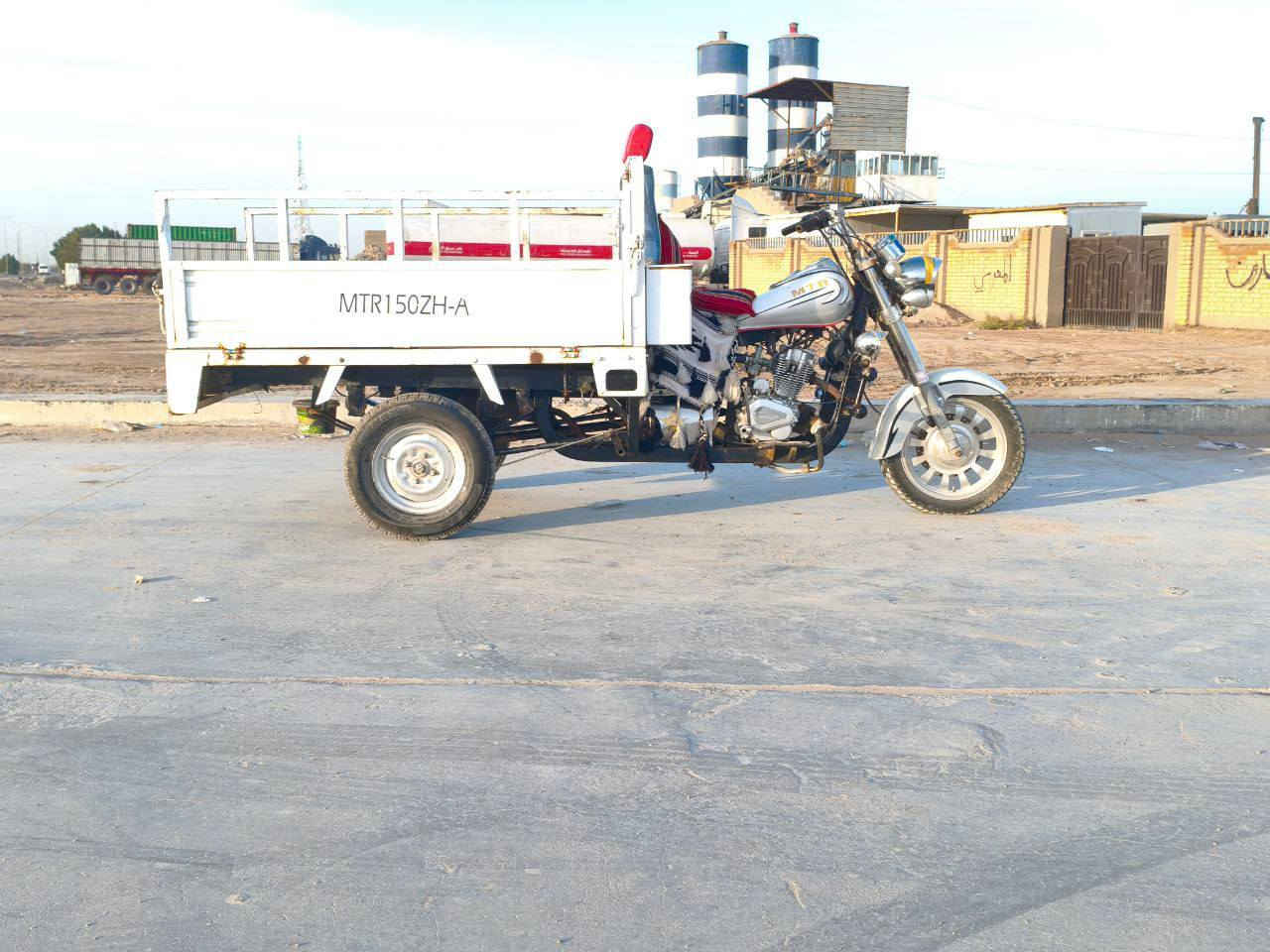 سلام عليكم 
ستوته مديل 18 اوراق أصولي مكينه 25 نضافه شوفت عينك سعر خاص 
***********
