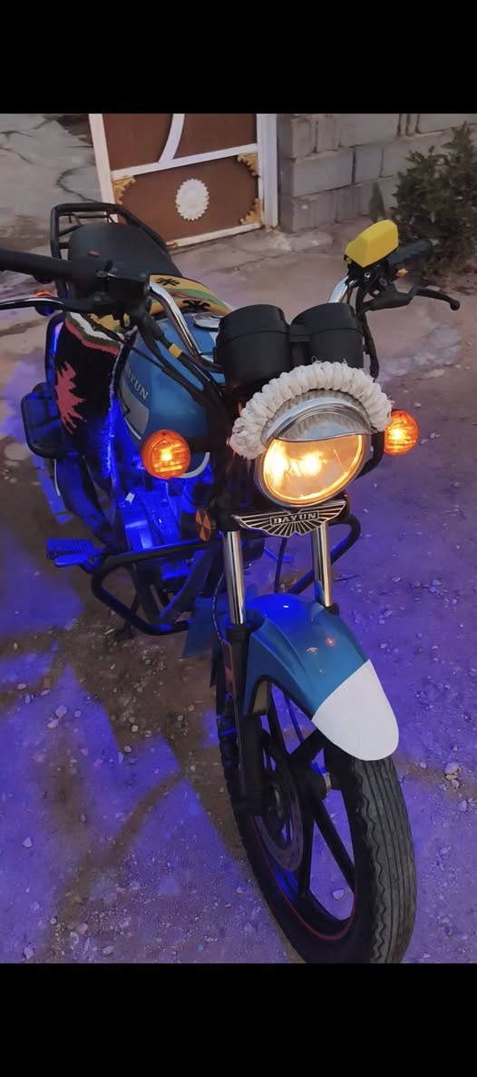 سلام عليكم دايوان نفخ مكينه 150
 موديل 22 كفاله عامه أوراق أصولي
 أي نقص مابيه سعر   1750 وبيه مجال قليل 
شراي ينتصل *********** وبيه خير ويدلل
