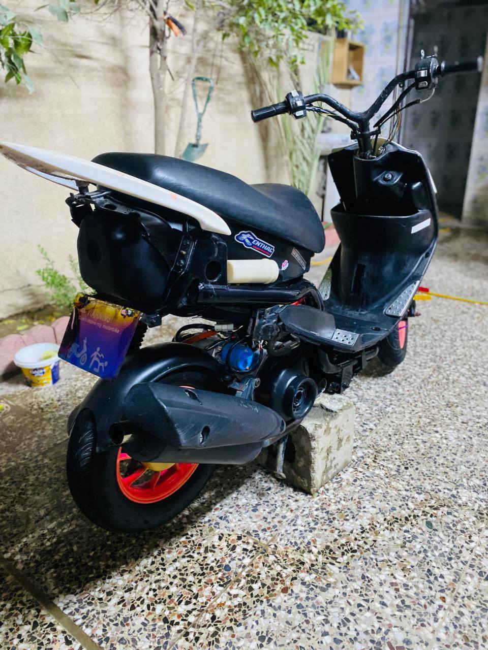 سلام عليكم درجة ماكس عدله للبيع دراجه حلوه مكان بغداد البياع 
***********
