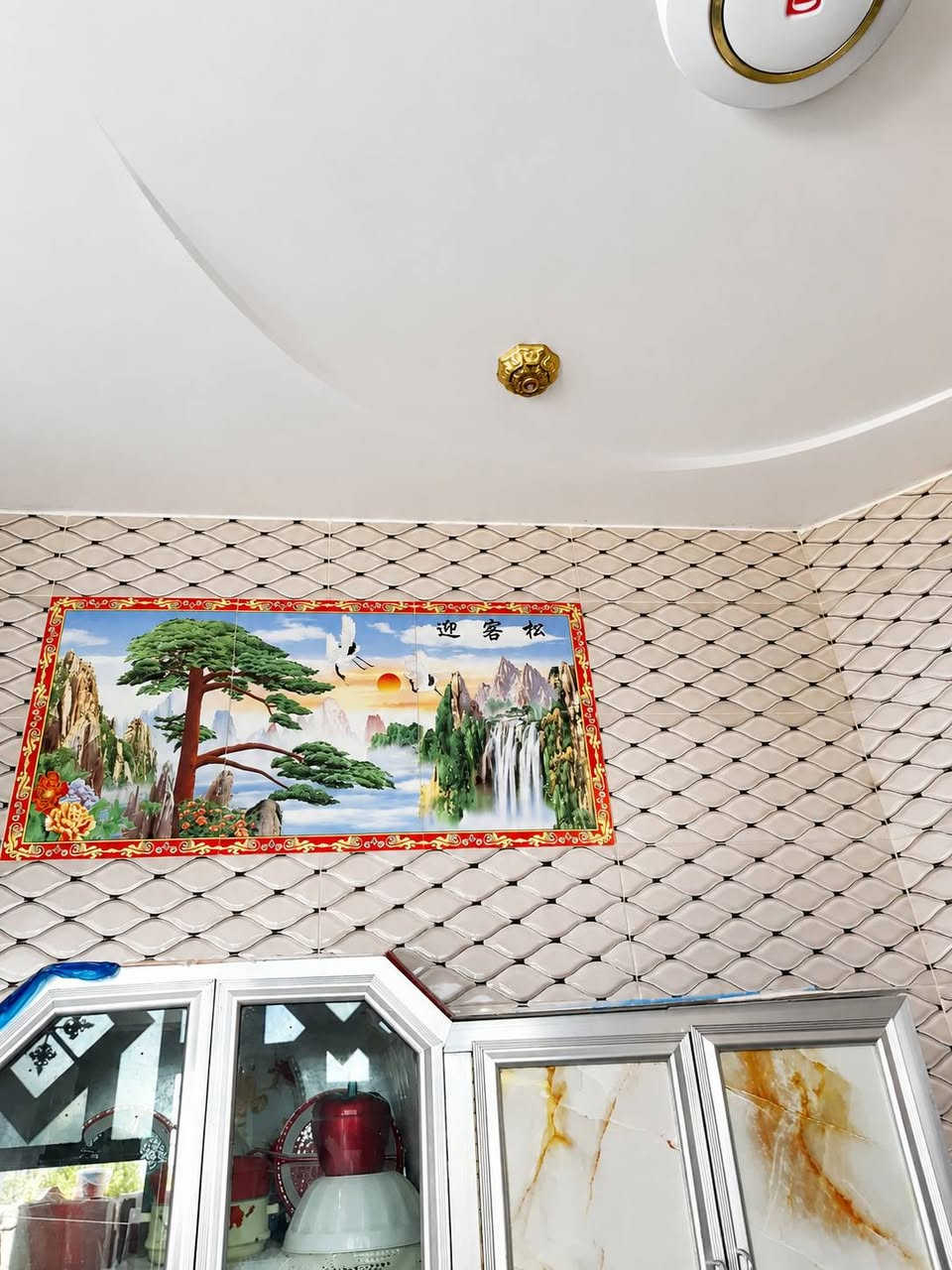 السلام عليكم مشتمل للبيع واسط شهداء شارع سبعه نيسان ركن على شارع مساحه 100متر 10x10بناء ٢١١٧ طابو صرف طابقين سعر130 قابل للتفاوض وبيه مجال تصال أو وات ساب ***********
