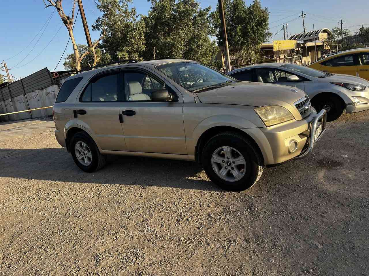 السلام عليكم سياره سورنتو موديل 2006سياره جاهزه من كلشي حداديه تخم تاير باتري تبريد ثلج رقم إنكليزي بسمي السعر 85وبيها مجال   ***********

