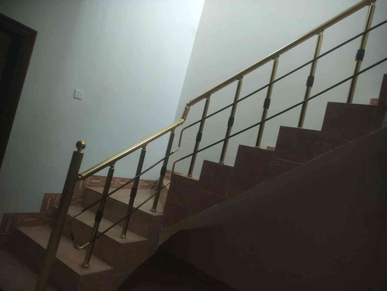 اعلان 🔔 سعر مناسب ✅️✅️
دار للبيع طابو صرف باسم شخص واحد وليس ورثة 💯
بناء الدار 2012 ❤️ طابق واحد 🏠
#مساحة 150 متر 📏
#واجهة 7.5  متر 📏
موقع 📍 kirkuk تسعين خلف عمارة الياقوت 
#سعر 162 مليون 
ملاحظة: صاحب الدار يوافق ع مرواسة الدار مع دار في طريق بغداد ومع دفع سعر الفرق .
___________________
✅ احصل على منزل أحلامك معنا، نحن مكتب عقاري موثوق ومتخصص في تلبية احتياجاتك السكنية
لاتتردد في زيارتنا او الاتصال بنا •                                         👑جنة الامل للعقارات 👑
 📞***********  ابو جنة
📞 *********** ابو يوسف
 📞***********  احمد
الفرع الأول : دوميز منطقة ال 55 مقابيل #تانكي #دوميز
الفرع الثاني : حي الواسطي مقابيل #باب اللواء ٦١ وقرب # تقاطع #الاصدقاء
                    #صفحة #المكتب 
https://www.facebook.com/profile.php6&mibextid=ZbWKL
