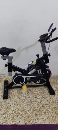 بايسكل رياضي بعده جديد استخدام قليل السعر 120 ه 07707808311 مكاني