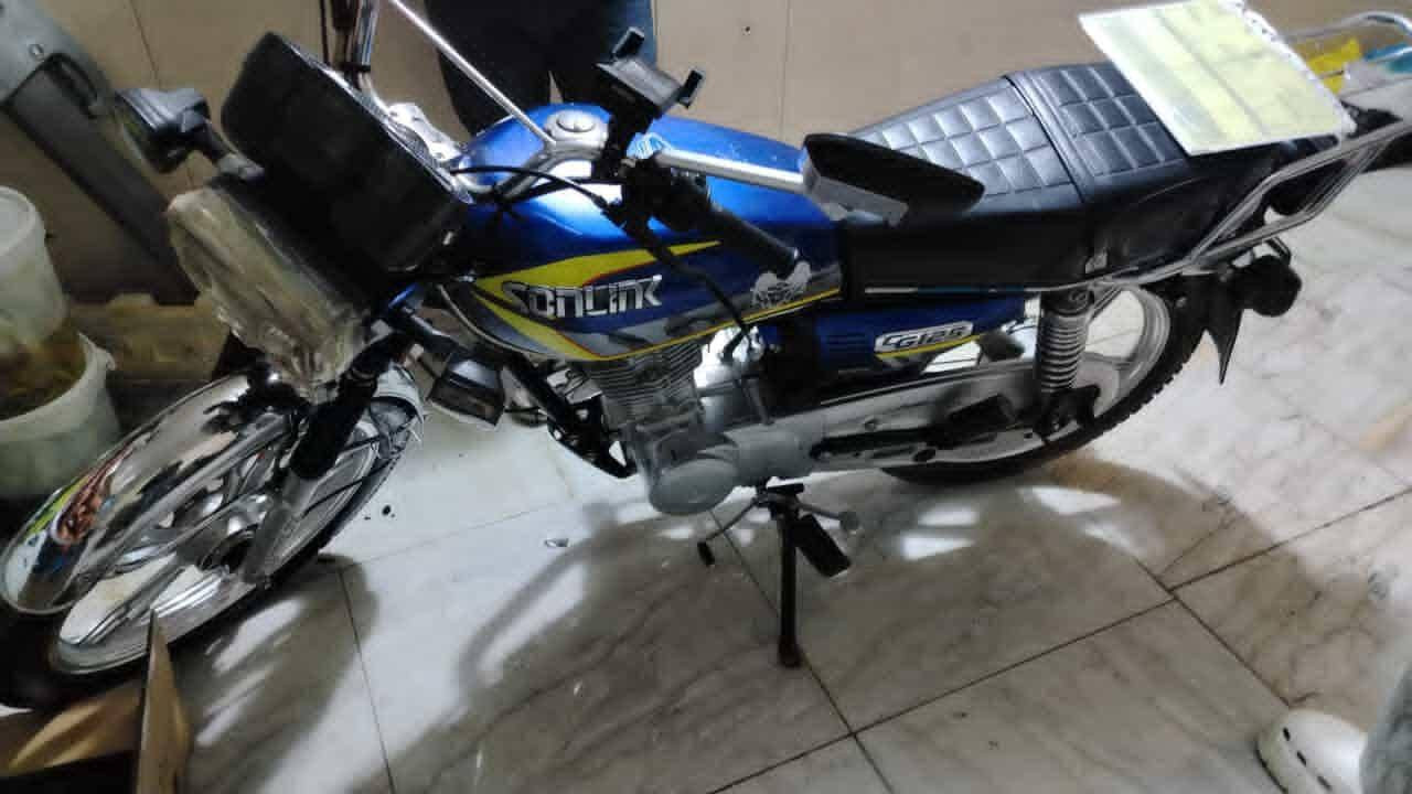 للبيع سونك ٢٥ مكينه و كير مكفول كشر مكفول دراجه حيل جديده سعره ٧٠٠ و بيه مجال شراي يراسلني  خاص عنواني بغداد


**إذا كنت صاحب هذا الإعلان وتريد حذفه لأي سبب، رجاءا أرسل رسالة إلى الدعم الفني**