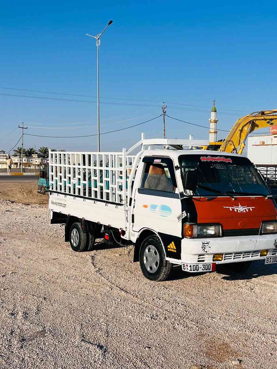 سلام عليكم كيه بنكو موديل 95  حديده بدون ارقام سياره مكفوله من محرك وكير واكسل وصدر وشاصي وكهربايات شغاله مصبوغه جماليه بس القماره بلاديه سياره كلش حلوه مال جناي سعر 25 وبيه مجال مكاني  الانبار الرمادي رقم الهاتف ***********
