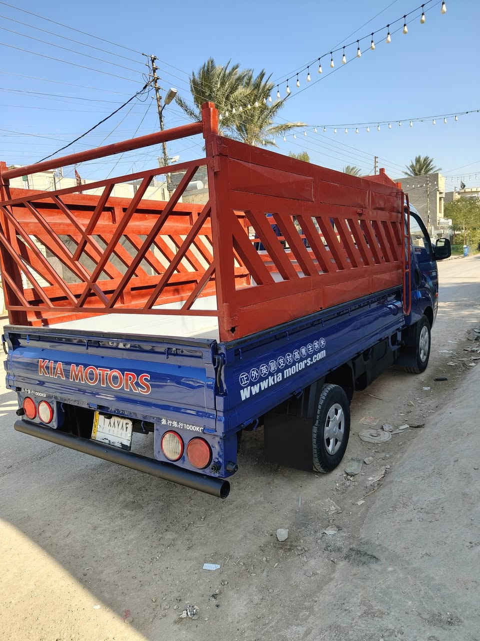 السلام عليكم 
كيا للبيع موديل 2007 رقم بغداد تحويل مباشر 
مكينه 2700 مفتوح لاصرف لا بخار جديده 
مكفولا من ضربه فقط صبغ جماليه اثر جراد 
شاصي مكفول تخم تاير صدر مشط باور كله جاهز 
سعر 80 مكان بغداد ه‍ *********** 
غير متواجد عل انت اتصل وتدلل
