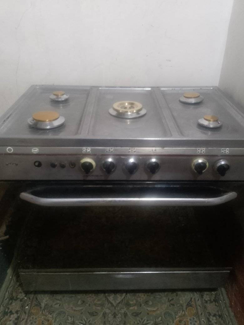 طباخ لبيع 5عيون شغاله كله ب175وبي مجال لشراي


**إذا كنت صاحب هذا الإعلان وتريد حذفه لأي سبب، رجاءا أرسل رسالة إلى الدعم الفني**