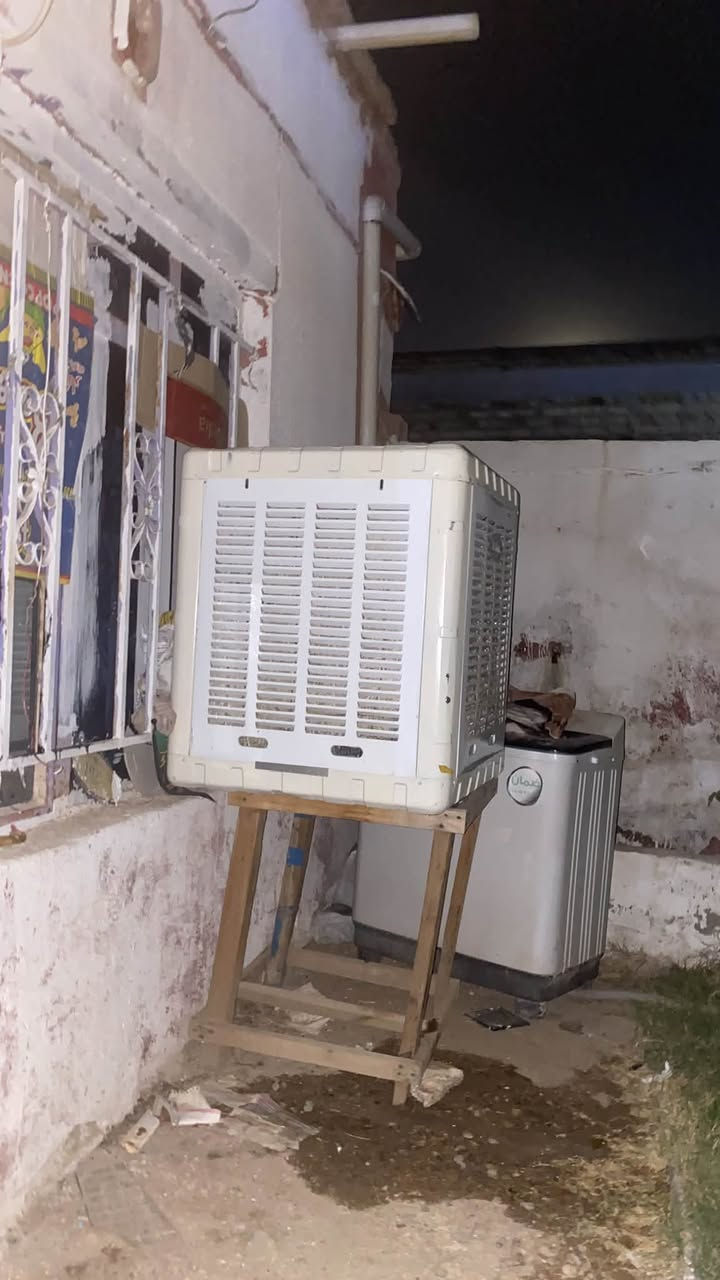 مبرده جديده البارحه اخذته للبيع اخذته ب185  ابيع ب150قفل   ماطوره نحاس الاصلي ايراني والمكيف نضيف هوا بارد ثلج ب180


**إذا كنت صاحب هذا الإعلان وتريد حذفه لأي سبب، رجاءا أرسل رسالة إلى الدعم الفني**