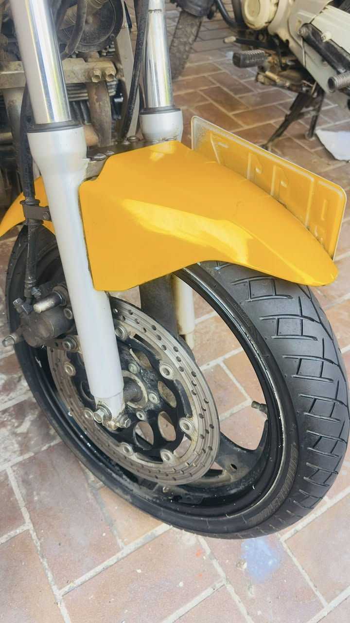 السلام عليكم دراجة سازوكي للبيع مكينة 500ccمحرك وكير مكفولات غير مفتوحة دراجة رمبة ومرقمها على ايدي رقم بغداد الانكليزي السنوية باسمي ماشية 44الف فقط كلشي بيها شغال 
مكانها بغداد
***********
هذا رقم تلفوني
السعر 19ورقة قفل 
تحياتي
