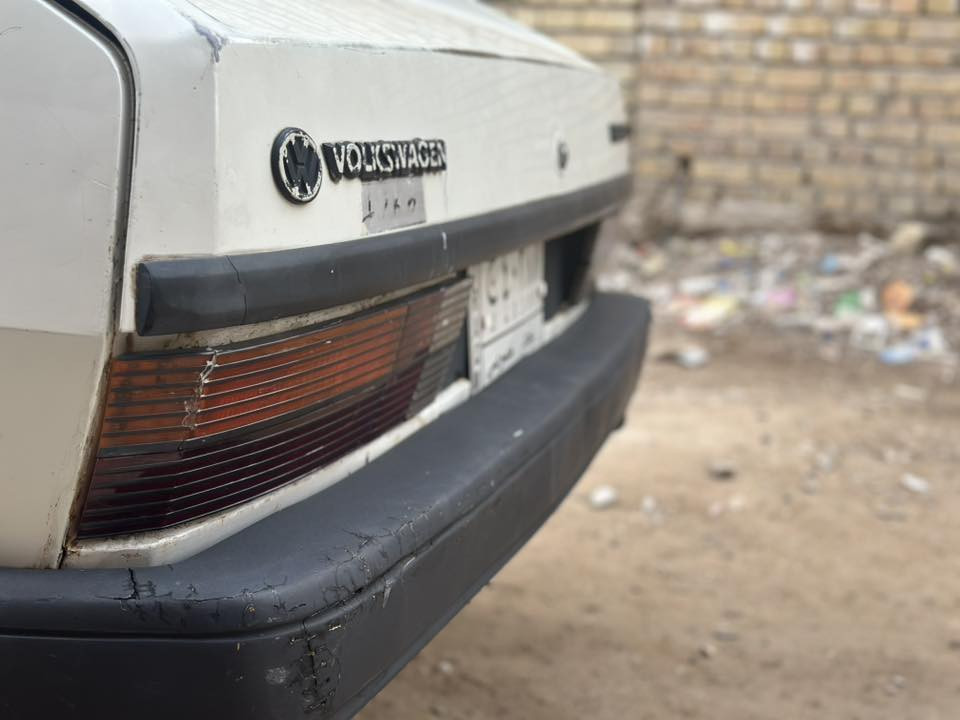 سلام عليكم ورحمة الله وبركاته من رخصة اخي صاحب الكروب المحترم برازيلي موديل 1986 سياره ابلادية بيها بس جاملغ صبغ محرك كير خمسة صدر خلفي امامي جدد باتري جديد كهربائياتها كلها شغاله تخم تاير سيارة ماناقصة شي تحويل ثاني يوم العنوان الدوره ***********السعر 23 وبيها مجال قليل
