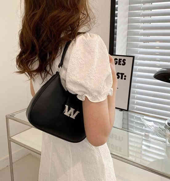 بيع جمله ومفرد  قناة جمله https://t.me/CUTE11  للتواصل واتساب ***********      عنوان دهوك اسواق ربيع قرب هوتيل دنيا
