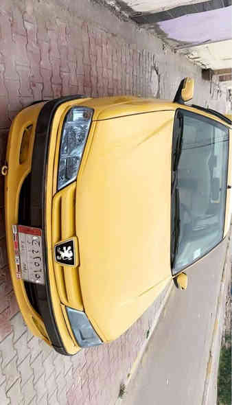 السلام عليكم بيجو بارص 15 سيارة نصبتهة حلوة مكينة وكير تبريد خير من الله تعال وكلب سنوية 26 شهر 1 السعر48 وبيهة مجال ***********
