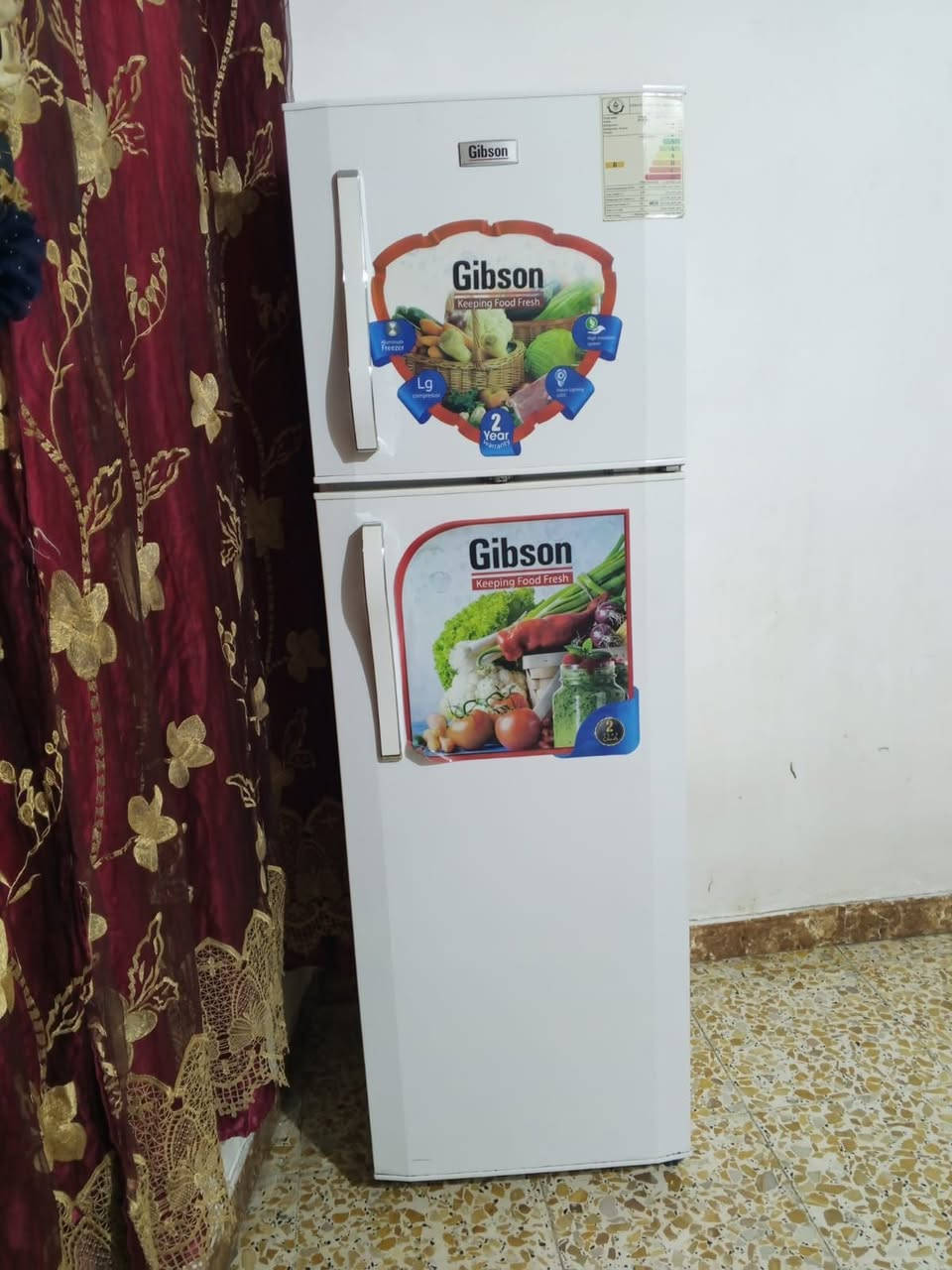 ثلاجه البيع نضيفه منعه كلمه باقي تفاصيل نتصل ***********
