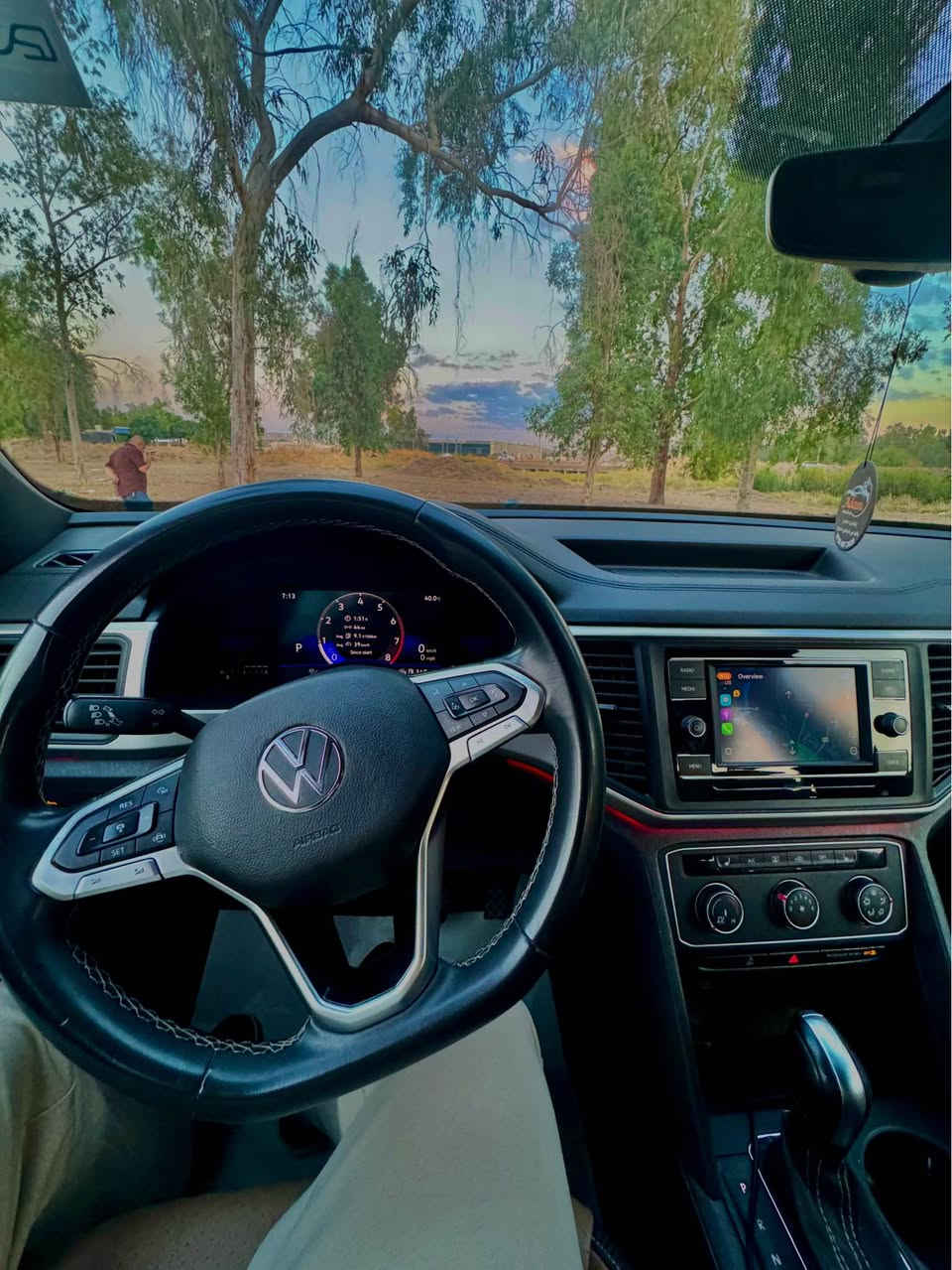 Volkswagen Atlas Cross Sport SE 2022

🔹 مۆتۆر: 2.0L Turbo
🔹 4 سیلەندەر
🔹 235 HP
🔹 FWD (Front Wheel Drive)

⭐️ مواسەفات

✅ Apple CarPlay
✅ Android Auto
✅ ڕاداری پێش و پشت
✅ کامێرای دواوە
✅ Lane Assist (خەتی جادە)
✅ Cruise Control (تەحدیدی سورعە)
✅ ئاگاداری بەریەکەوتنی پێشەوە
✅ کوشنی جلد
✅ کوشنی هیتەر
✅ کوشنی کارەبایی
✅ ناو قەیسی
✅ لایتی LED
✅ Bluetooth
✅ Climate Control
✅ برێکی وەستانی ئەلیکترۆنی
✅ ESC
✅ ABS
✅ سنسۆری پارکینگ
✅ Push Start
✅ Smart Key

سەیارەکە هی ژێر دەستی خۆمە بەناوی خۆمە ڕەقەم و سەنەوی و هەزە نوێیە هەموشتێکی بەشەرت گێڕ و مەکینە کارەبایات هەموی بەشەرت ماشاڵای لێبێت تەقەی نیە هەمو گیانی بەشەرتی سۆنەر 
1 پارچەی بۆیاغه لەگەڵ چامڵخی کەمێک تەعدیلە پێش و پشت کەپسە ئێڕباگ بەس سوکان تەقیە بۆ ڕەقەم شانسی نامە بنێرە 

📞 ***********
📱 WhatsApp / Viber

تێبینی: گۆرینەوەش ئەکەم بە ئەتڵەس کروس 6 پستن فول مواسەفات🖤 أربيل, العراق
