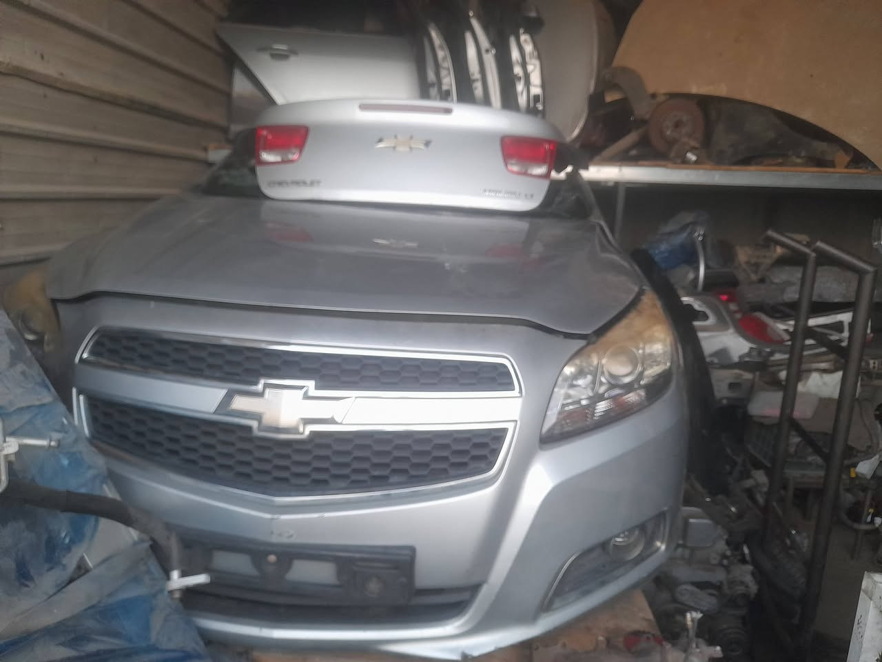 يتوفر قطع غيار تفصيخ 
ماليبو جميع الموديلات 
امبالا شكل الجديد 
محركات 2.4/2.5/1.5
عنوان بغداد-الطالبيه 
***********
توصيل جميع المحافضات
