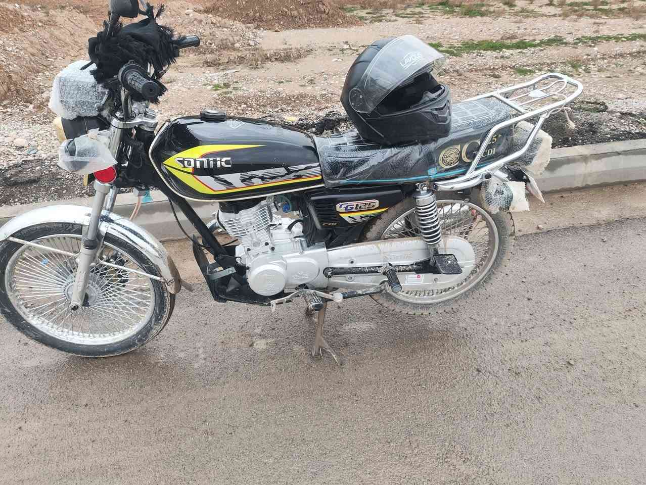 السلام عليكم دراجه سولنك موديل 25اوراق دراجه كفاله عامه محرك شرط اسبانه ما طاخته كهربيات كله شقاله مكاني بين كلار وخانقين سعر 600 وبيه مجال بصيط شراي اتصل ***********او تعال خاص
