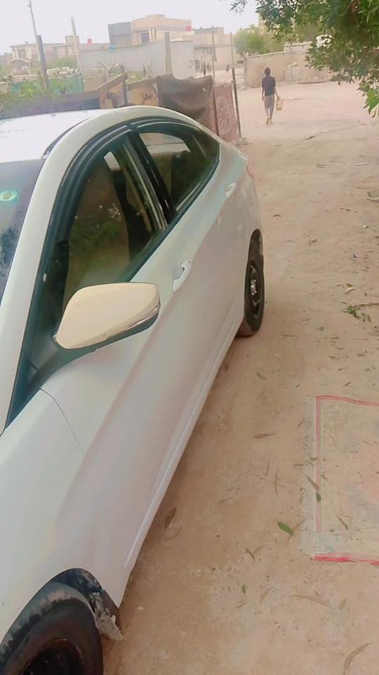 سلام عليكم سيارة أكسنت مضلع مديل 2012 گير ومكينه مكفولات
حداديه 100/100 مكينه1600

رقم نگليزي سيارة بسمي مشروع وطني  ***********سعر 80وبي مجال العنوان نجف
