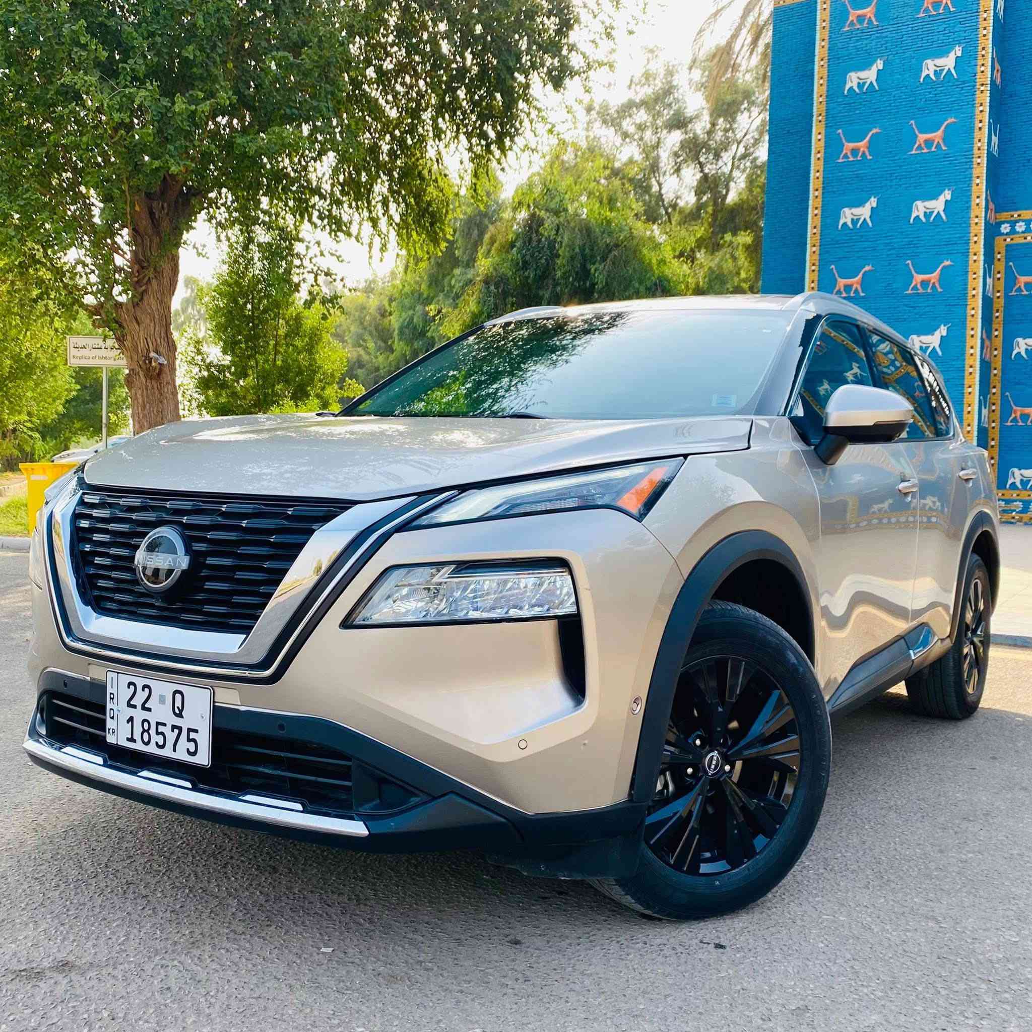نيسان روج ٢٣ مكينة ٣ سلندر مواصفات sl بدون ايرباك السيارة بيها جاملغ مبدل وربع صندوق صبغ فقط باقي السيارة كلها مكفولة باسمي  رقمها اربيل وعنوانها بغداد  سعزها ١٧٨ ورقة وبيها مجال للشراي 
***********
