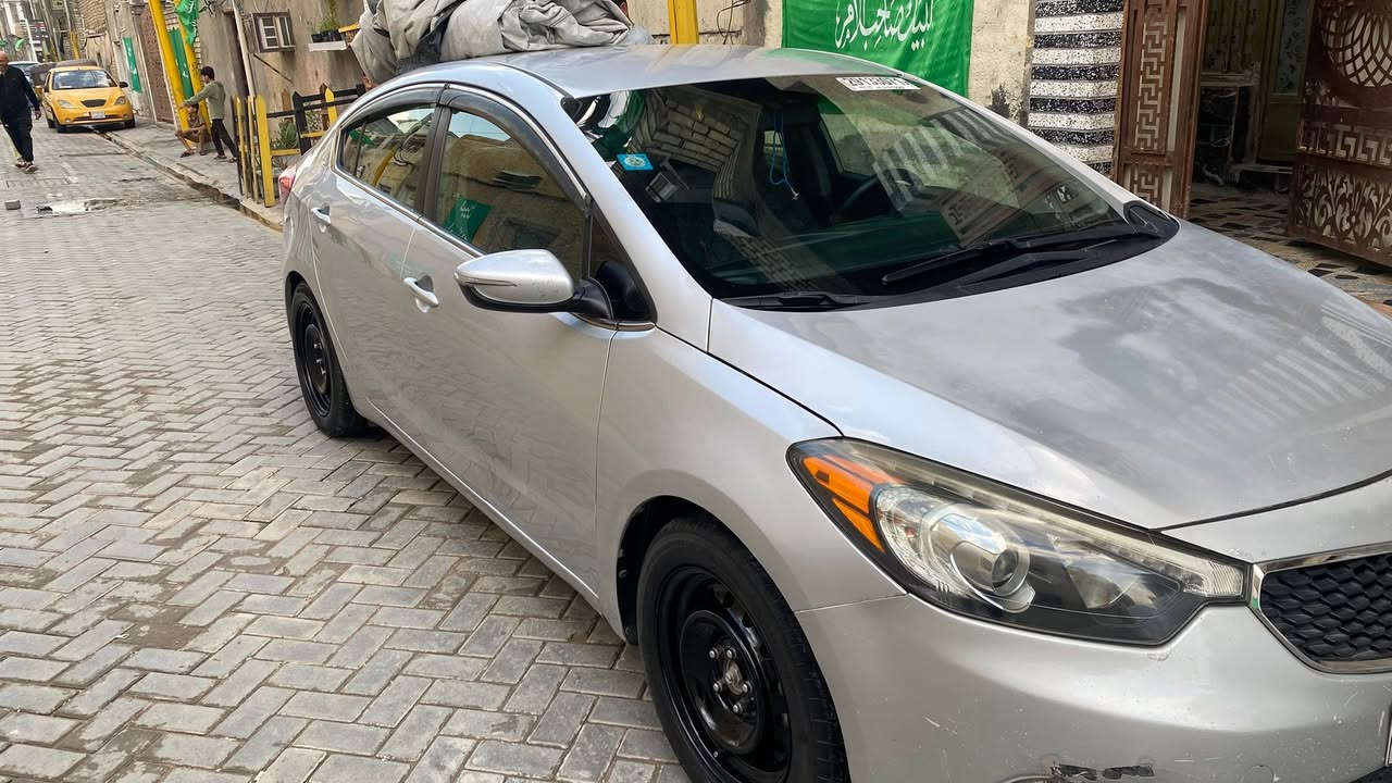 السلام عليكم كيا فورتي ٢٠١٦ كير مكينه خير من الله منضومه تبريد جديده   مكان سياره بغداد مدينه الصدر ***********. سعره ٩٨
