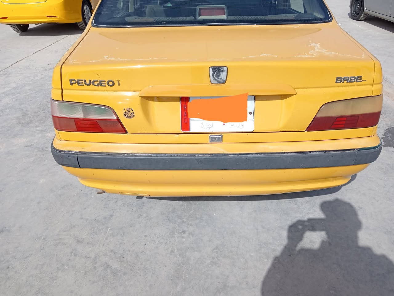 بيجو بارص موديل 2015. سعرهه 37 . بيهه مجال بصيط مكان كوت *********** بيهه صبغ بس لمكان لمشر عليه بالوان البرتقالي مطلوبه هيئه ينزل من سعره مكينه كير تبريد حداديه كلهه جاهزه
