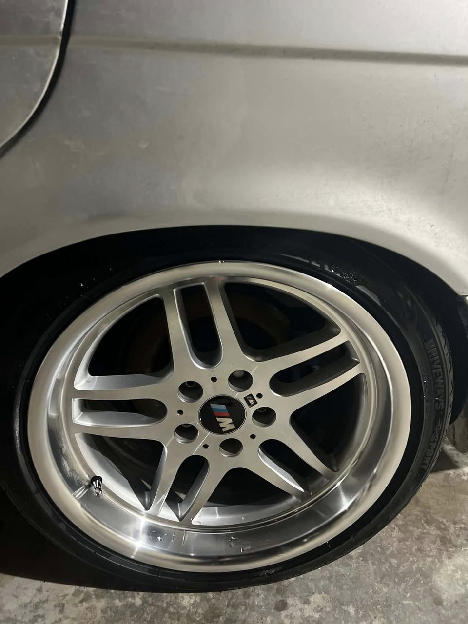 ئيم ١٨ دوو سايز نويي بةشةرتي هةموو شت گؤرينةوة بة m5 يان حةسير


**إذا كنت صاحب هذا الإعلان وتريد حذفه لأي سبب، رجاءا أرسل رسالة إلى الدعم الفني**