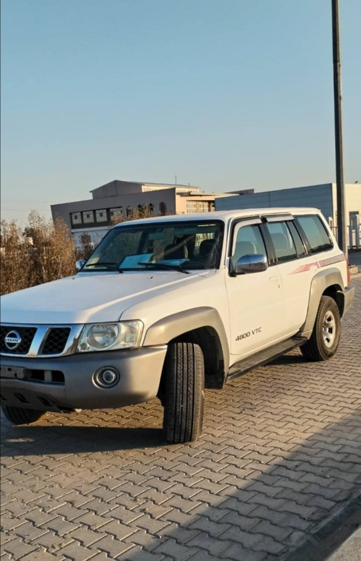 السـلام علیکم 
نيسان باترول 2008 للبيع محرك 4800 كير اوتماتيك  محرك و كير بلاديات حداديه جيدة دفع رباعي شغال تخم تاير جديد  تبريد شغال  معاملتها كامله واصله للمرور  للستفسار ***********
