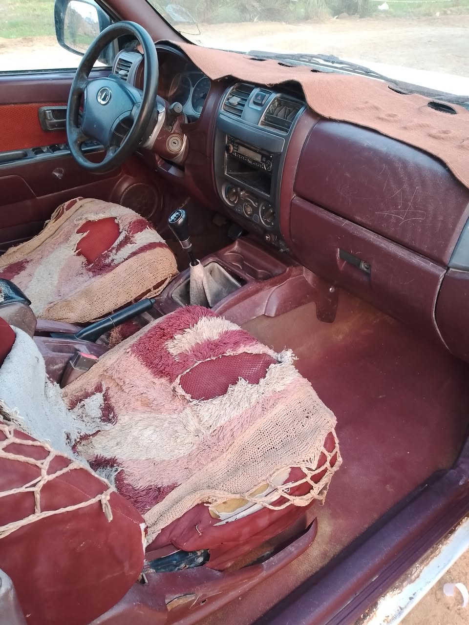 سلام عليكم سياره للبيع كريت ويل 2013 رقم. بصره تحويل  مباشر بسمي مكان سياره  ناصريه  كير ومحرك  وكسن  وكرهباء شقاله. السعر 45 ستفسار على هذا الرقم ***********
