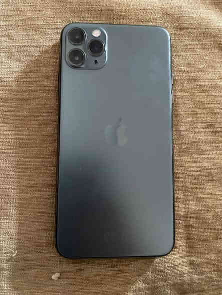 سلام عليكم
11 برو ماكس ذ256
مبدل شاشة اصلية فقط
الفيس ايدي غير شغال 🚫
بطاريه 90 
جهاز نظيف مثل ماموضح بالصورة 
السعر 275 وبي مجال 
***********
