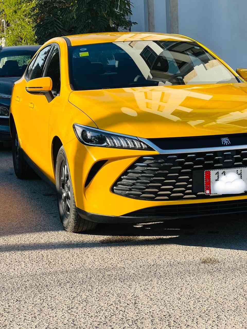 السلام عليكم
للبيع BYD
🔴كن بلاس 
⚪️ موديل 2025 
🛑محوك 1.5 هجين شحن 
🔰خزان الوقود 65 لتر 
🔘عند تعبئة الوقود تمشي 2100 Km 
(( بالتفويلة الواحدة))✅
⚪️عداد المسافة 5 الاف 
🛞ويل حجم 16 
⚪️كشافات امامية LED 
⚪️بكلايت LED
⚪️ إشارة بالمري 
⚪️ألون اصفر اجرأ 
⚪️ بصمة وكارت 
⚪️شاشة وكاميرا 
⚪️مع شاحن 🔌بلادي 
⚪️مع سبير حجم 16 وعدة الجك 
🔴 مع باقي الموصفات المعروفة بالكن بلاس 
📞 ***********
