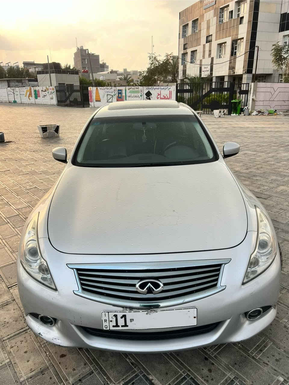 انفنتي جي للبيع
‏G37x 2012
السيارة فور ويل محرك 3.7 
وارد امريكي ممشى السيارة 68 الف ميل 
السيارة (بدون حادث بدون غرق ) *يعني ما ملعوب بلظفاير مالتها كلها بلادية*
السيارة حادثها حالوب مثل ما مبين بالصور ومبدل بيها بنيد فقط للجمالية وبنيدها القديم المحولب موجود سليم ١٠٠٪؜ 
ووضعية البدي مبينه بالصور 

مواصفات الانفنتي g37 المعروفه 
شاشة لمس مو العادية - داخل جلد -كشنات كهرباء مع خزن ميموري - ستيرن متحرك كهرباء  - تدفئة مقاعد - فتحة - كامرة وحساس - نظام سماعات bose 

السيارة بدون نقص باتري جديد بور ستيرن جديد داينمو 
جديد و تبريد شغال كاملة السيارة

مكاني بغداد 
للبيع سعر ١١.٠٠٠ $ وبيها مجال بسيط 

***********
 واتساب و اتصال
