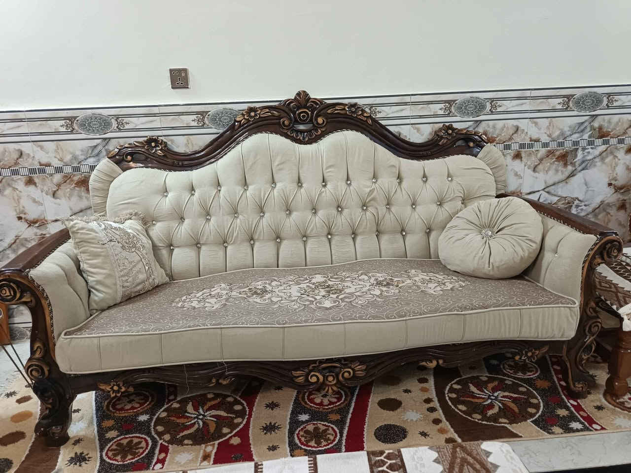 تخم ملكي رائسي جديد نظيف خشاب صاج مكان ناصريه مركز  السعر 450 ناصرية, ذي قار


**إذا كنت صاحب هذا الإعلان وتريد حذفه لأي سبب، رجاءا أرسل رسالة إلى الدعم الفني**