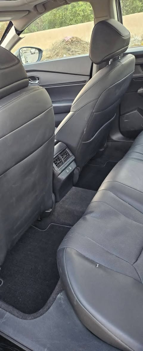 بنيد مبدل وجاملغ بارد اعله فئه 
 هوندا اكورد 24 xle
السيارة ماشية 30
السعر بلاش تره بس كمرك صار ٦ ملايبن سعرها 183 ورقه
• مكينة 2000 هايبرد تنفس طبيعي
• شفتات ستيرن 
• شاشة كبيرة
•كشنات جلد
•فتحة سقف 
• كاميرا خلفية    
• رادار امامي
• مانع تصادم
• محدد مسار 
• تصحيح مسار
•بصمه تشغيل ابواب 
• مثبت سرعة
• مانع انزلاق
• دخول ذكي 
• إنارة ترحيبية
• هندبريك كهرباء 
• حساسات مطر 
• أوامر صوتية
• 3 أنظمة قيادة
تشغيل عن بعد 
كشن كهرباء 
شفتات ستيرن 
تبريد قطعتين 
خزن ميموري 
حساس امامي 
حساس خلفي
كشنات اثنين كهرباء 
السعر 183ورقه بلاش  $مجال بسيط 
  🔰الحادث 🔰
موضح بل صور 
بغداد زعفرانية 
***********اسيا 
***********اثير
